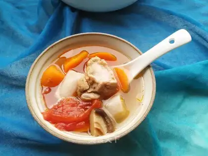 Tomato meds, mushroom hoove soup