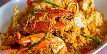 Salted eggs, fried crabs