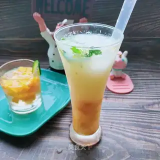 Mango iced tea