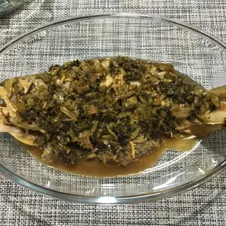 Snow cuisine and yellowfish