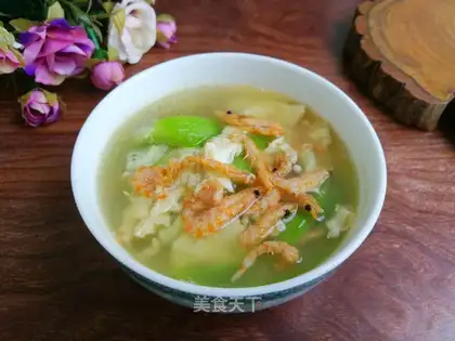 Smelt shrimp egg soup