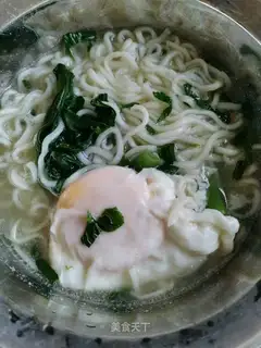 Menthol egg noodles