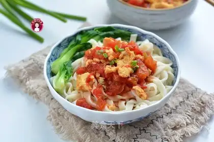 Classic tomato egg noodles