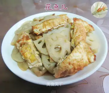 Fried eggs, fried fruit