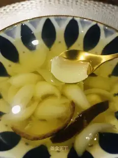 Pie lily soup