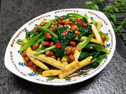 Spinach gravy