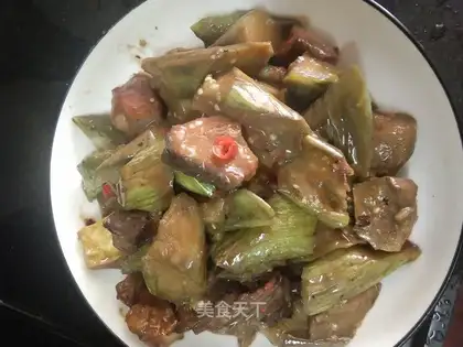 Spicy salted fish eggplant