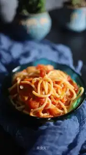Tomato noodles