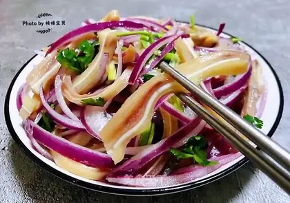 Piggy onions