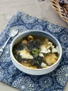Quick omelet soup