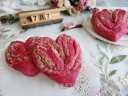 Flamingo coconut bread