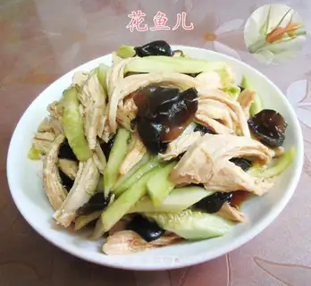 Blackwood cucumbers with chicken chest