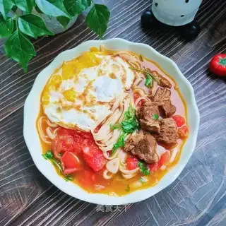 Fried omelet noodles