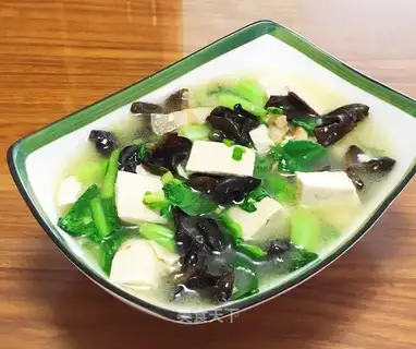 Soup with molasses and bean