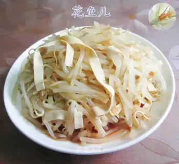A thousand sprouts of silk beans