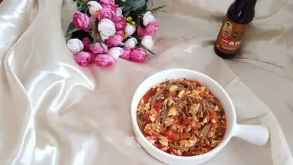 Tomato egg noodles