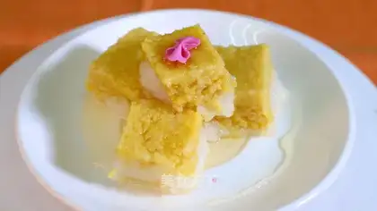 Yellow rice cakes in Qingzhou