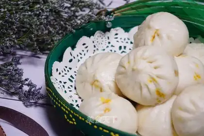Beef carrot buns