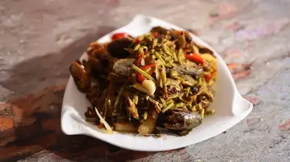 Dried fish with beans