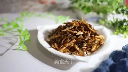 Squeeze and make some dried fish