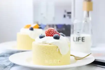 Sea salt cap cake roll