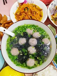 Spicy beefball soup