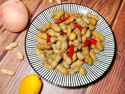 Five saline peanuts