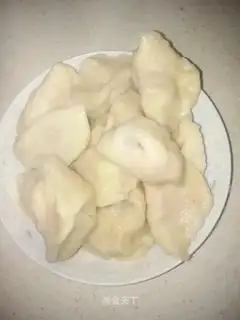Tomato egg dumplings