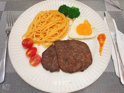 Black pepper steak pasta