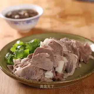 Hands on the sheep