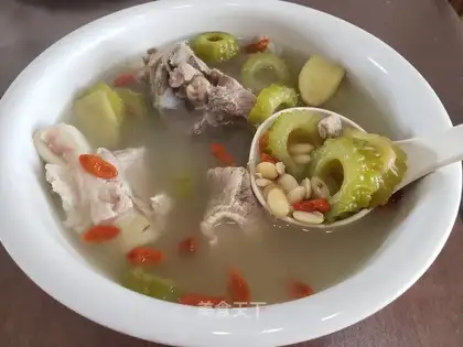 Soybean pigbone soup