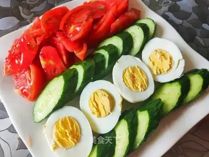 Egg and vegetable salad