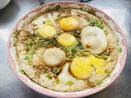 Chicken cake onions
