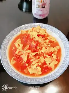 Tomato fried eggs