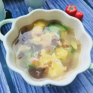 cucumber pickles and omelet soup