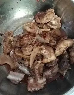 Red burn ribs