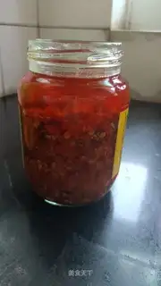 Cool chili sauce