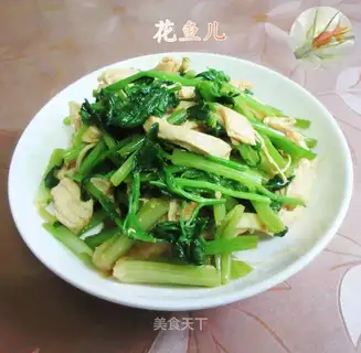 Celery with chicken chest