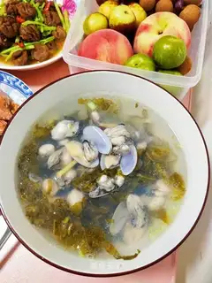 Potato macaroni soup