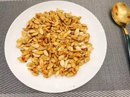 Milky pumpkin seeds