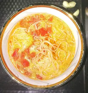 Tomato noodles