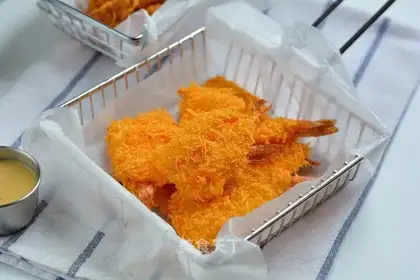 Double-smelling shrimp chops