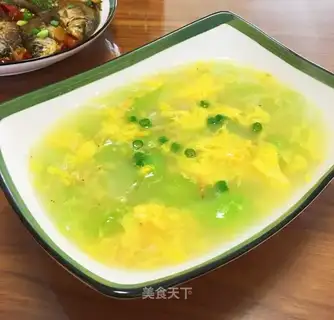 Egg shrimp melon soup