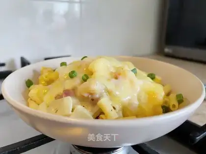Cheese and macaroni