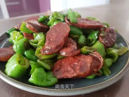 Pry pepper fried sausage