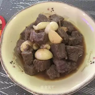 Garlic beef