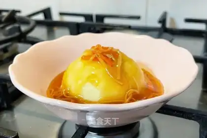 Potato mashed up cold and hot