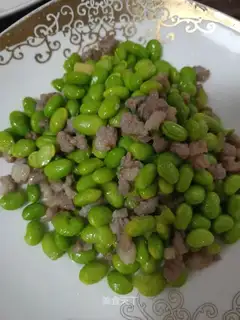 Bean fried meat