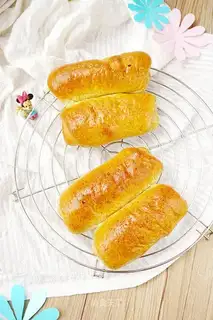 Black whole wheat salami roll