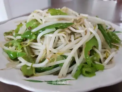 Green bean sprouts
